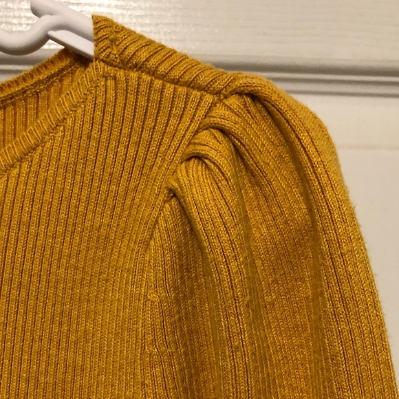 Lauren Ralph Lauren Gold Ribbed Bag Sleeve Sweater - Picture 8 of 16
